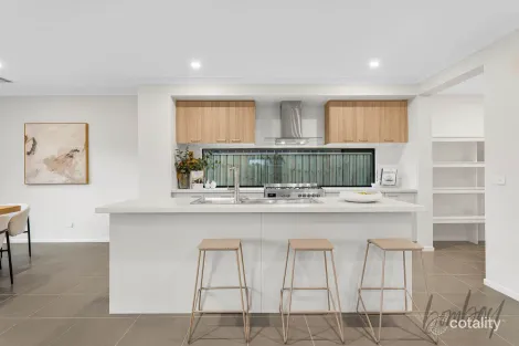 Property photo of 81 Belmore Parade Mickleham VIC 3064