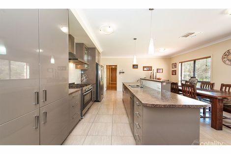 Property photo of 22 Abbott Drive Lavington NSW 2641