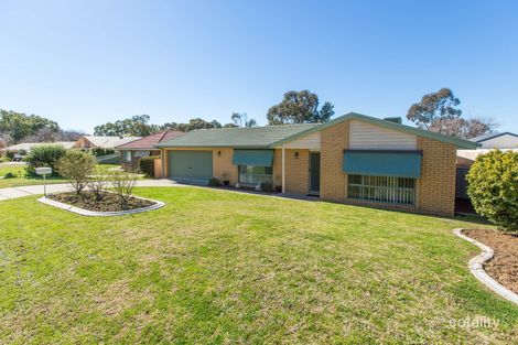 Property photo of 10 Canola Place Estella NSW 2650