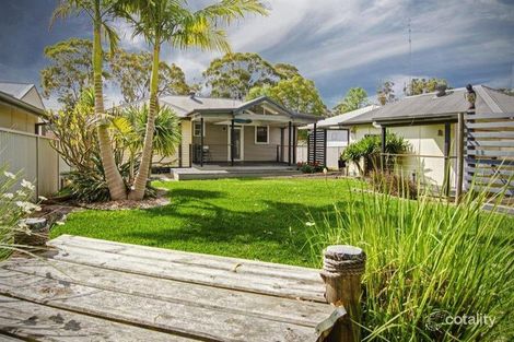 Property photo of 23 Spencer Road Mannering Park NSW 2259