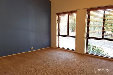 Property photo of 25 Kooloona Crescent Bradbury NSW 2560