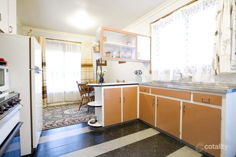 Property photo of 32 Jedda Street Bell Post Hill VIC 3215