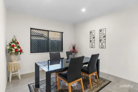 Property photo of 30 Percy Earl Crescent Pimpama QLD 4209