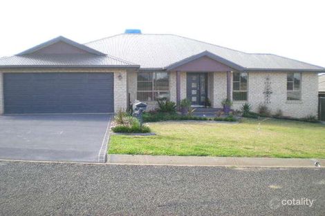 Property photo of 6 Vaucluse Place Parkes NSW 2870