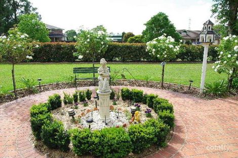 Property photo of 18 Sturt Place Windsor Downs NSW 2756