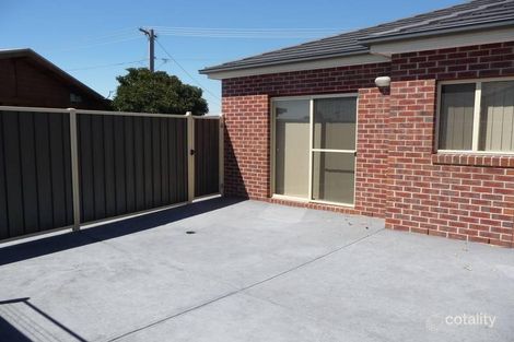 Property photo of 1/3 Buckingham Drive Werribee VIC 3030