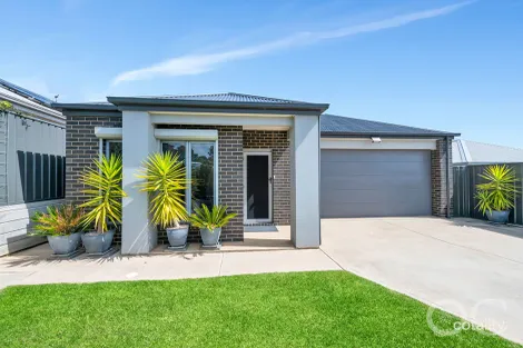 3 Castle Ct, Onkaparinga Heights, SA 5163