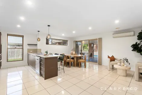 Property photo of 13 Grasshawk Drive Chisholm NSW 2322