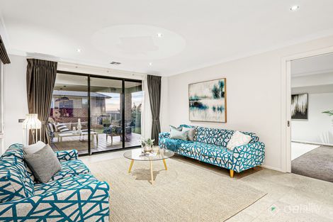 Property photo of 8 Flagstaff Crescent Clyde North VIC 3978