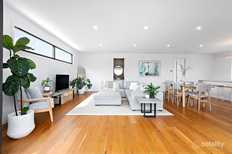 Property photo of 2/24 Nepean Highway Seaford VIC 3198