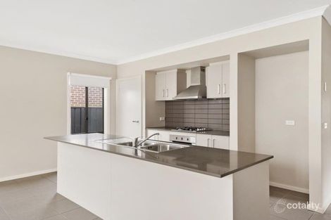 Property photo of 25 Honey Flower Way Greenvale VIC 3059