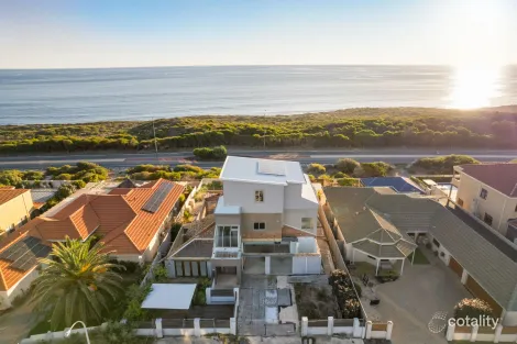 Property photo of 10 Mabena Place Ocean Reef WA 6027