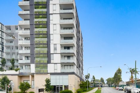 Property photo of 628/1-39 Lord Sheffield Circuit Penrith NSW 2750