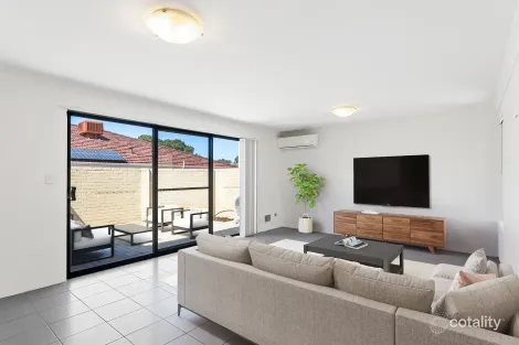 Property photo of 8A Paris Gardens Hocking WA 6065