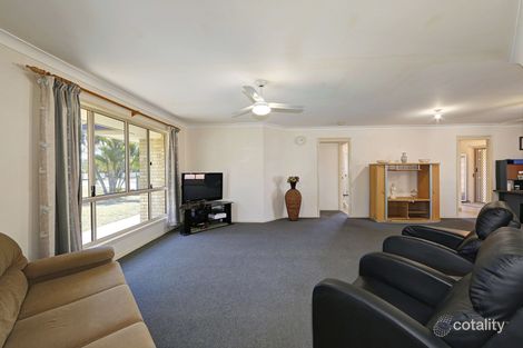 Property photo of 37 Spinnaker Boulevard Innes Park QLD 4670