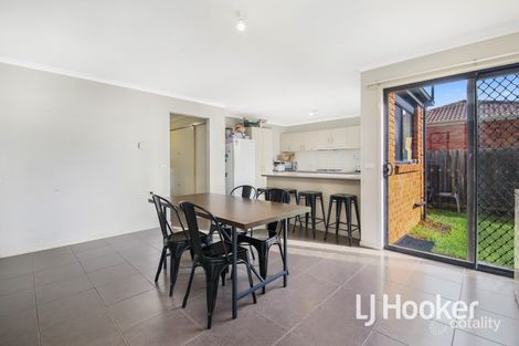 Property photo of 23 Domino Way Hampton Park VIC 3976