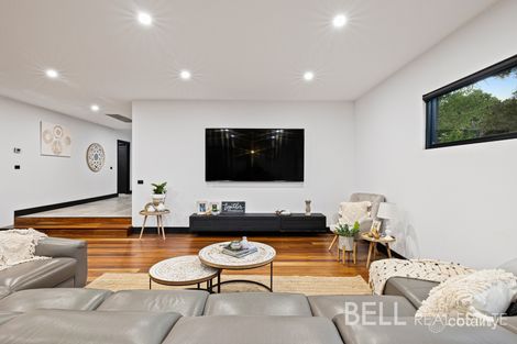 Property photo of 63 Pine Road Mooroolbark VIC 3138