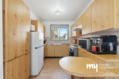 Property photo of 11/63 Fuchsia Crescent Macquarie Fields NSW 2564