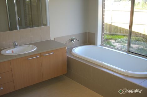 Property photo of 44 Peppertree Street Keysborough VIC 3173