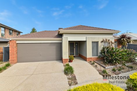 Property photo of 3 Mallett Grove Lyndhurst VIC 3975