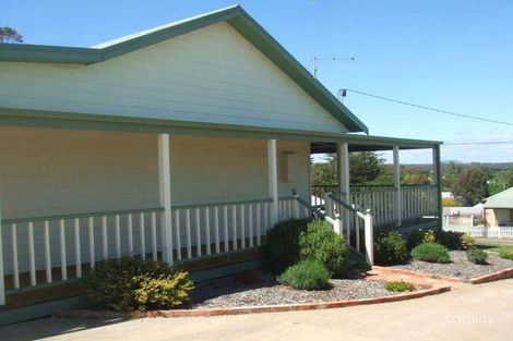 Property photo of 29 Moscript Street Campbells Creek VIC 3451