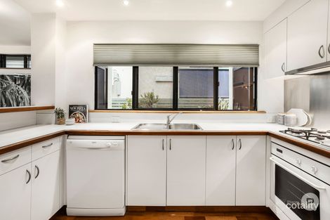 Property photo of 28 Sefton Avenue Clayfield QLD 4011