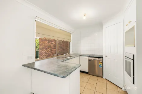 Property photo of 27 Constellation Way Wynnum QLD 4178