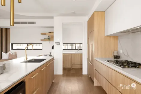 Property photo of 25/75 Jacaranda Place Indooroopilly QLD 4068