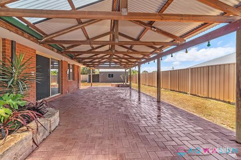 Property photo of 11 Noreena Avenue Golden Bay WA 6174