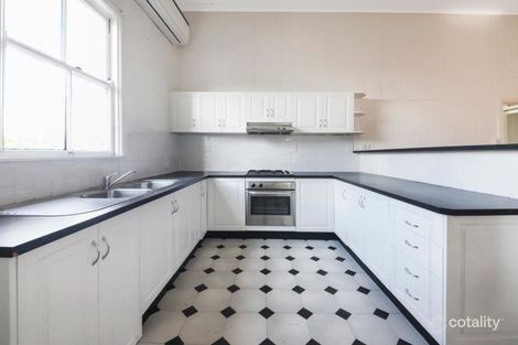 Property photo of 128 Broadwater Road Mount Gravatt East QLD 4122