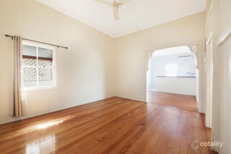 Property photo of 128 Broadwater Road Mount Gravatt East QLD 4122