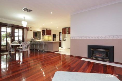 17 Woodside Loop, Beckenham, WA 6107