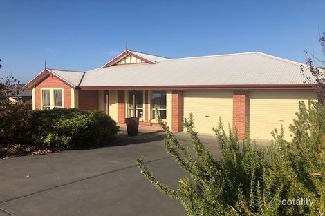 5 Wishart Cres, Encounter Bay, SA 5211