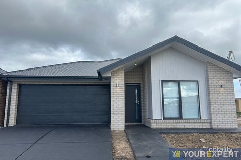 20 Guinea Rd, Officer, VIC 3809