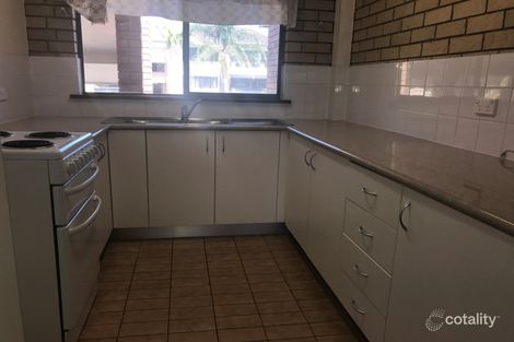 4/2 Angie Ct, Mermaid Waters, QLD 4218