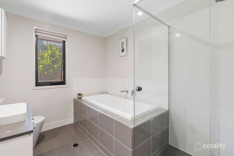 Property photo of 12 Joshua Place Redland Bay QLD 4165