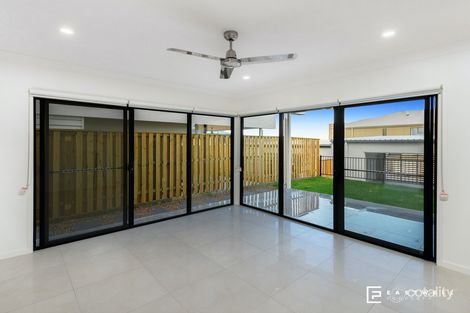 Property photo of 86 Kookaburra Circuit Rochedale QLD 4123