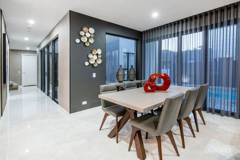 Property photo of 6183 Bolsena Circuit Hope Island QLD 4212