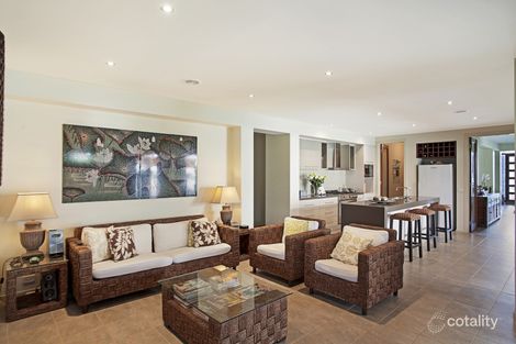 Property photo of 37 Waterside Drive Waterways VIC 3195