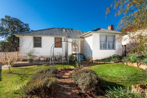 Property photo of 19 Phillip Avenue Mount Austin NSW 2650