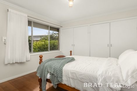 Property photo of 10 Oleander Drive St Albans VIC 3021