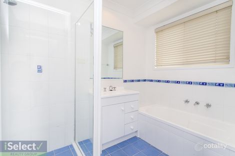 Property photo of 32 Willowdene Avenue Luddenham NSW 2745