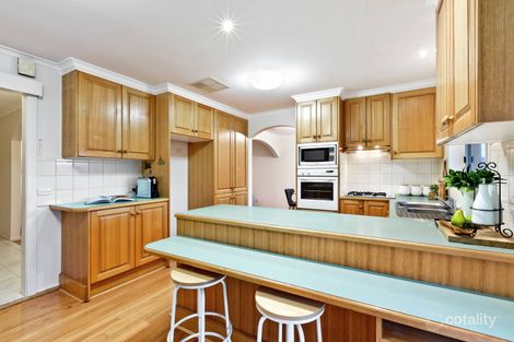 Property photo of 30 Kardinia Drive Yallambie VIC 3085