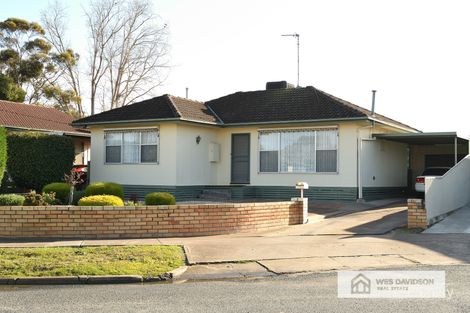 Property photo of 3 Knight Place Horsham VIC 3400