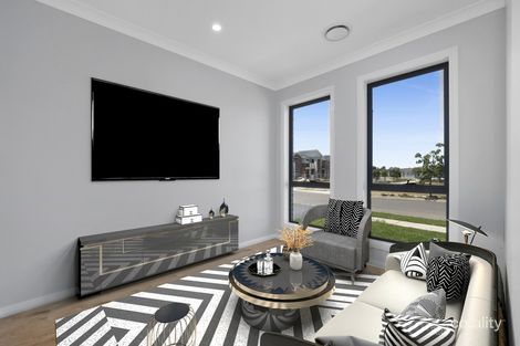 Property photo of 30 Ingall Loop Catherine Field NSW 2557