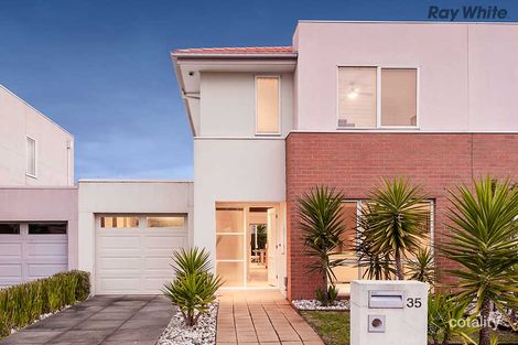 35 Wentworth Dr, Taylors Lakes, VIC 3038