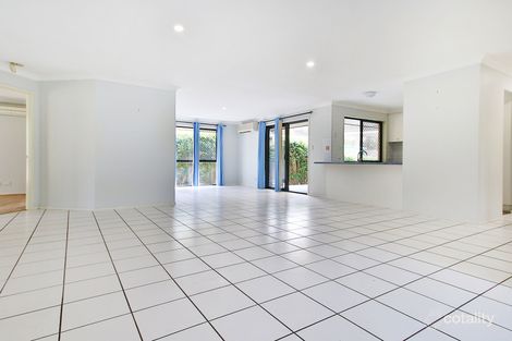 Property photo of 5 Deakin Place Forest Lake QLD 4078