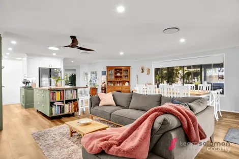 Property photo of 21 Wisteria Street Ormiston QLD 4160