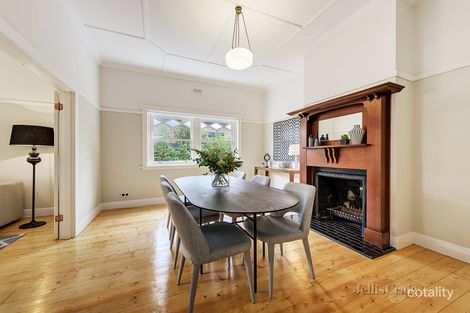 Property photo of 11 Inglisby Road Mont Albert VIC 3127