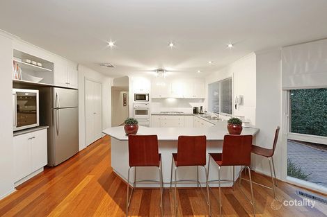 Property photo of 3 Salerno Way Rowville VIC 3178